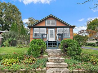 409 S River Rd, Algonquin, IL 60102