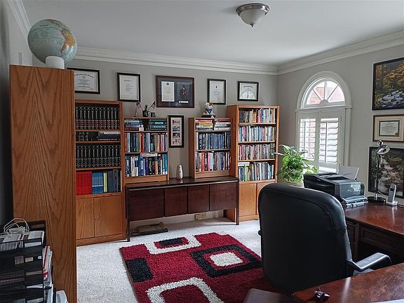 5th image of 1545 Blyth Walk