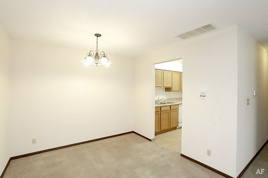 Nordic Villa Apartments 72137215 N Rockvale Dr Peoria IL Zillow