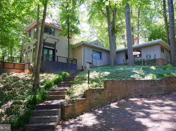 811 Sligo Creek Pkwy, Takoma Park, MD 20912