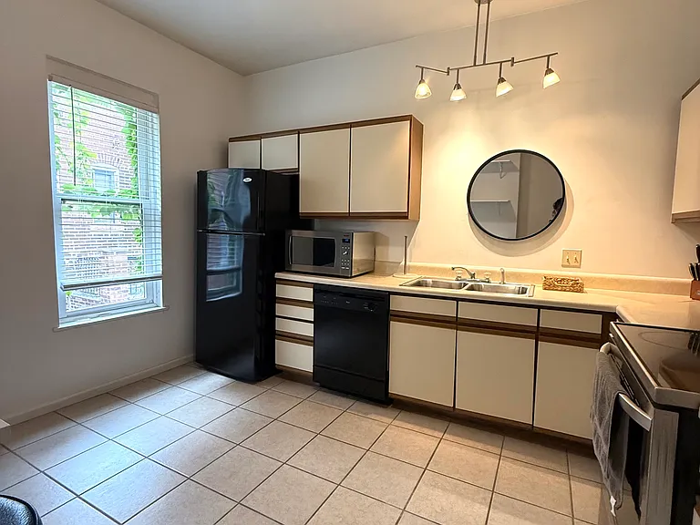 2702 S 13th St #B — Photo 15