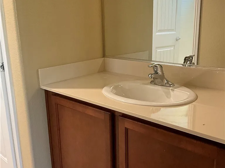 12 Jasmine Point St — Photo 8