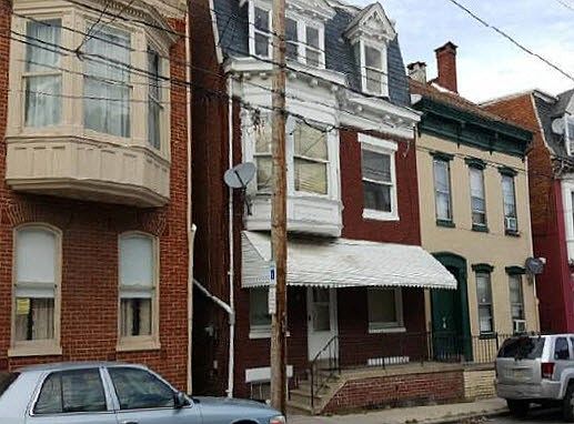 2nd image of 483 W King St