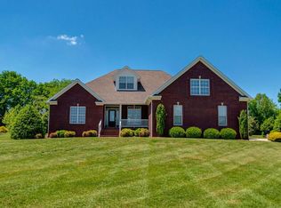 3032 Cross Gate Ln, Columbia, TN 38401