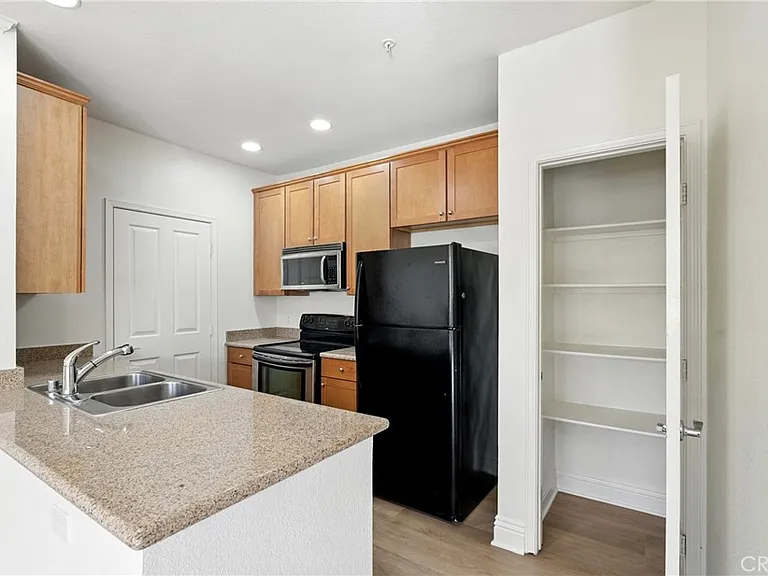 22681 Oakgrove #225 — Photo 9