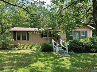 1653 Walker Ln, New Market, AL 35761