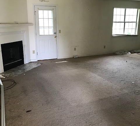 4th image of 513 Palm Dr SE