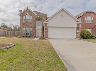 446 Oak Gate Dr, Conroe, TX 77304