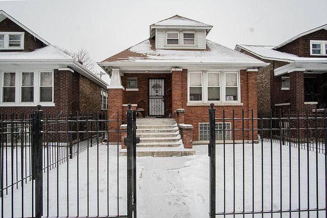 1st image of 1527 N Lockwood Ave