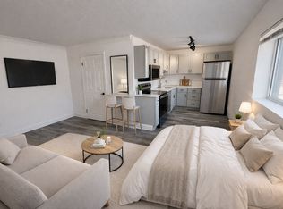 181 School St APT 11, Waltham, MA 02451