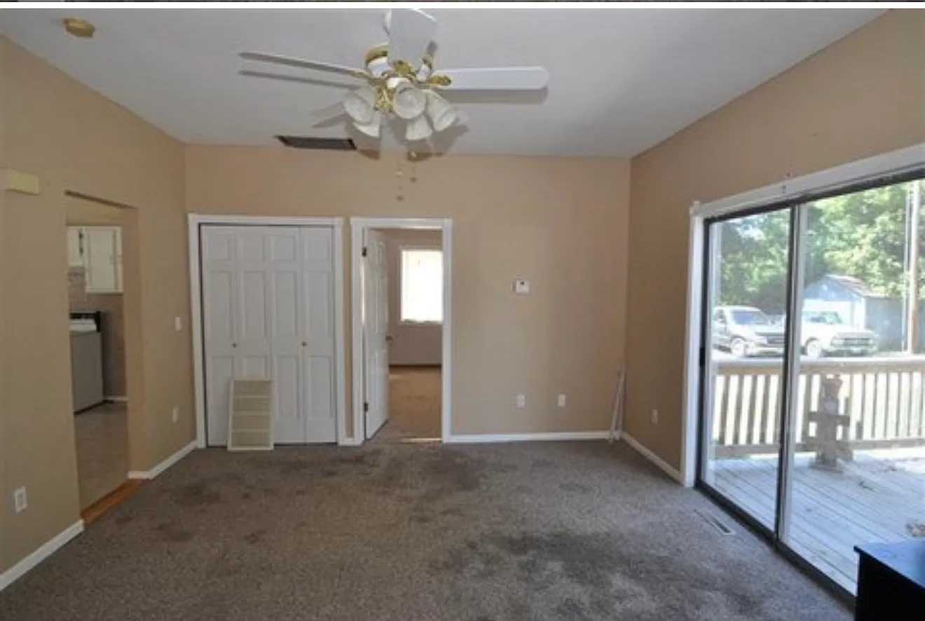 2 bed, 856 sqft, $1,250 — Photo 3