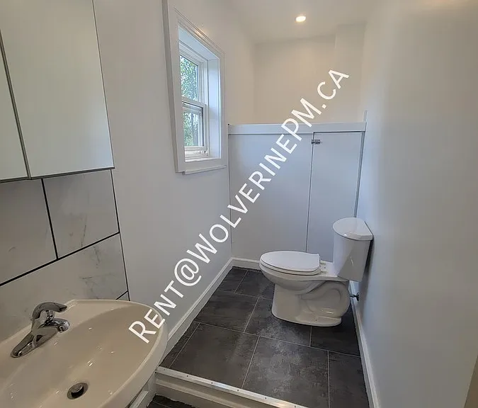 2077 S Main St #2 — Photo 9
