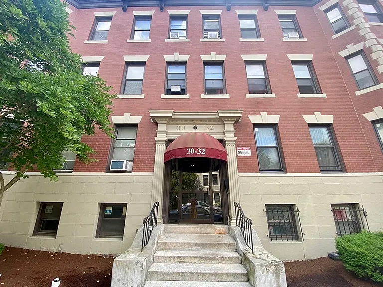 32A Glenville Ave #32A — Photo 12
