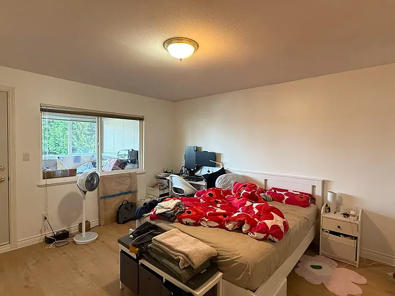 4994 Victory St #MAIN HOUSE — Photo 15