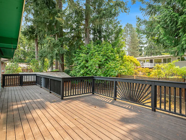 12565 SE 53rd St — Photo 31