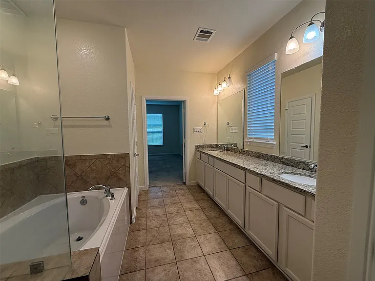 5522 Carlisle Ave — Photo 21