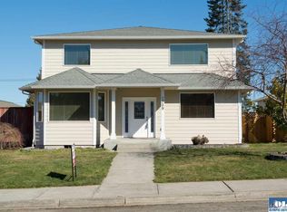 1329 W 10th St, Port Angeles, WA