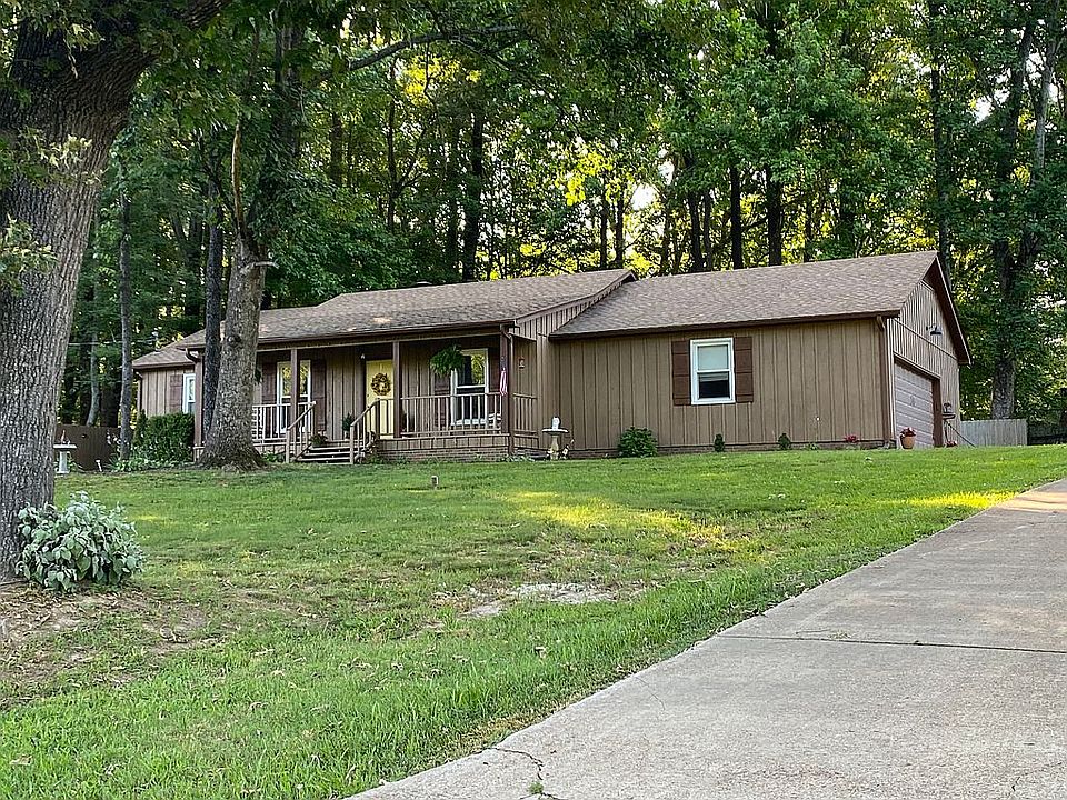 1st image of 204 Valley Oak Loop