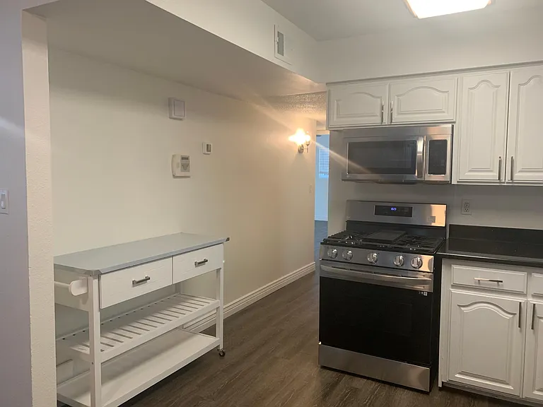 580 N 9th Dr — Photo 12
