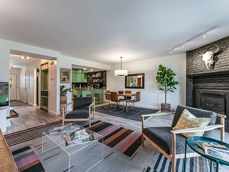1712 W Olive St #50 — Photo 23