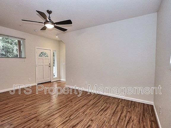 5th image of 4222 Crestline Ave