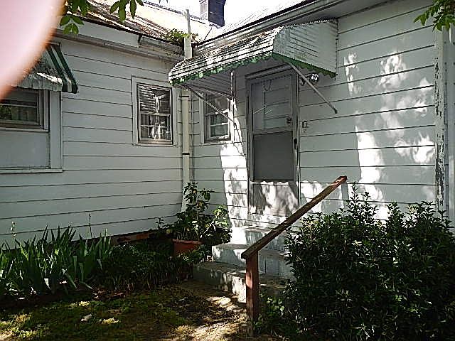 2nd image of 219 Pittman St