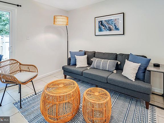 4th image of 428 Reneau Way