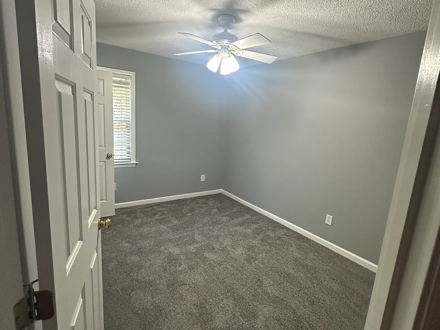 3 bed, 1270 sqft, $1,700 — Photo 3