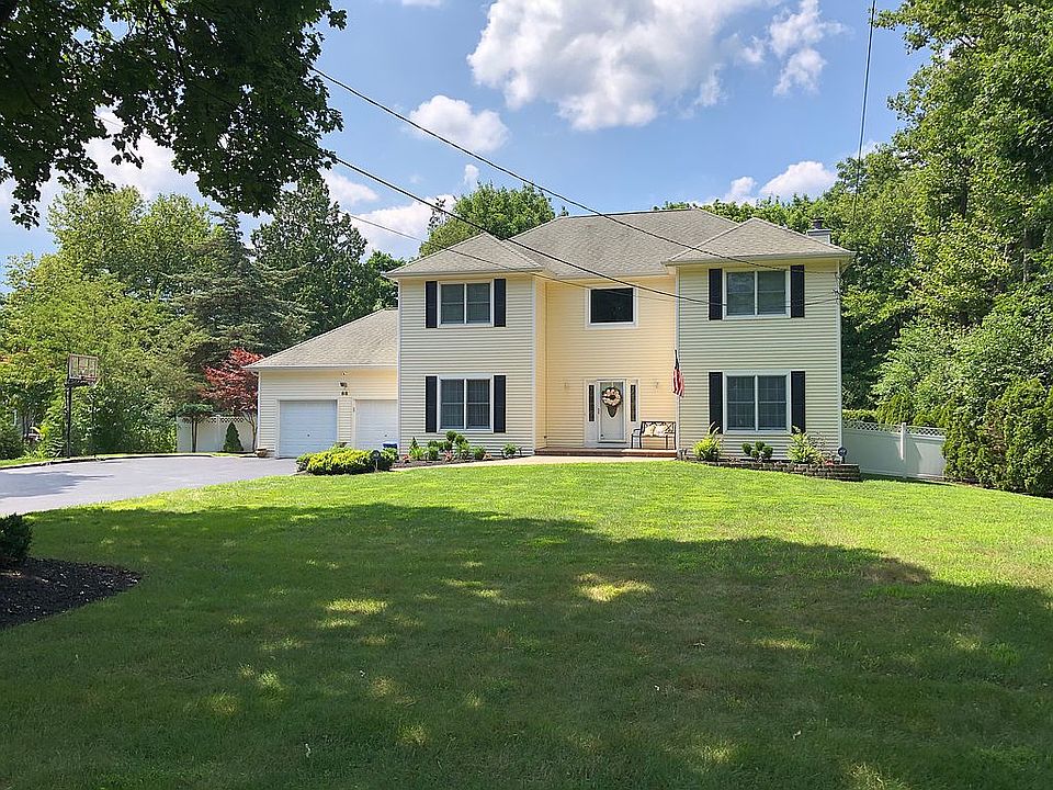 1st image of 88 Holly Dr