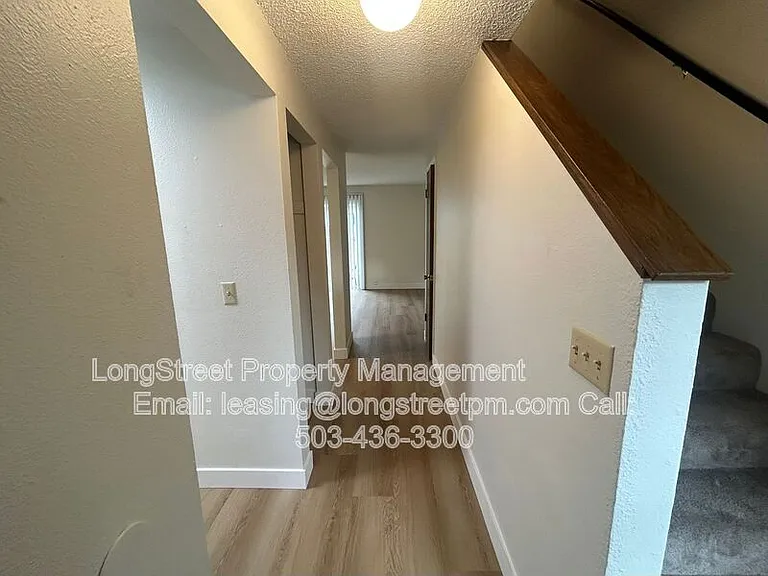 3211 SE Wake St #1 — Photo 5