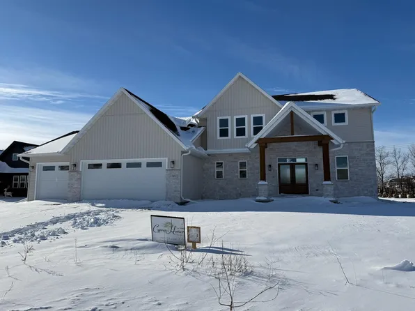 1785 Honor St, Neenah, WI 54956