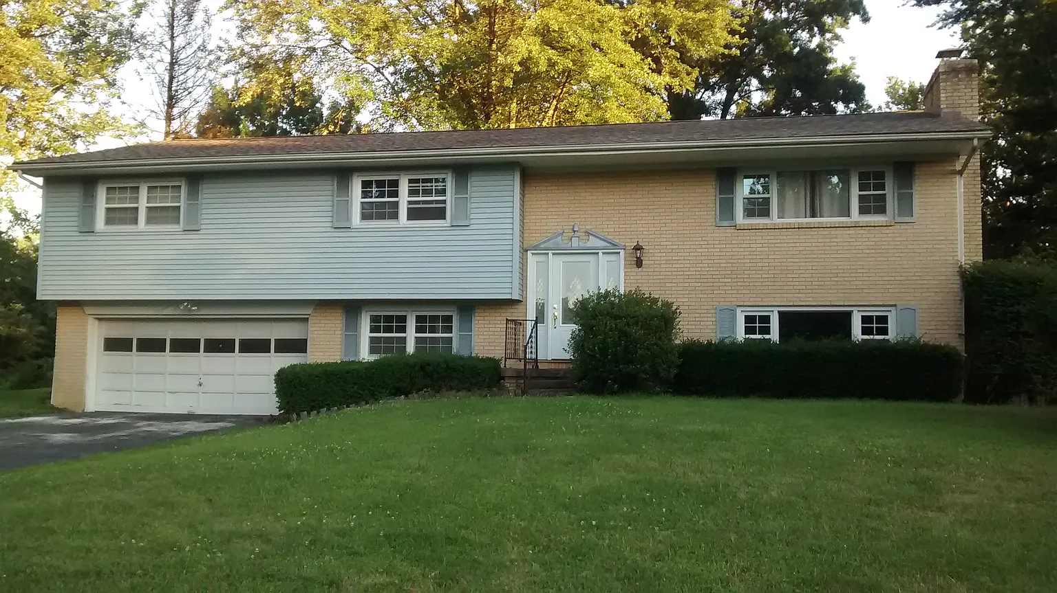 4320 E Sheffield Dr photo 1