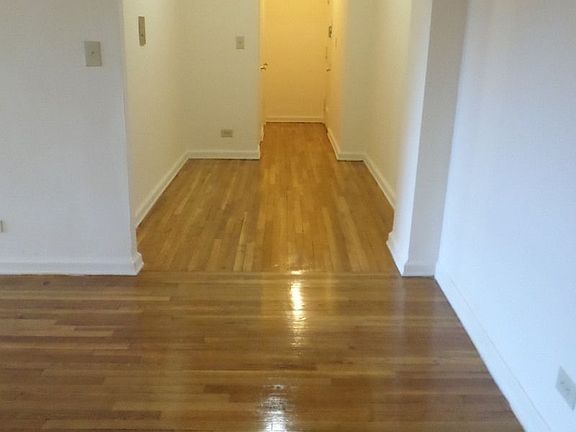4th image of 7410 35th Ave APT 501W