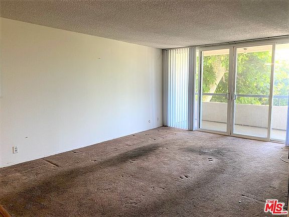 5th image of 8535 W West Knoll Dr APT 212