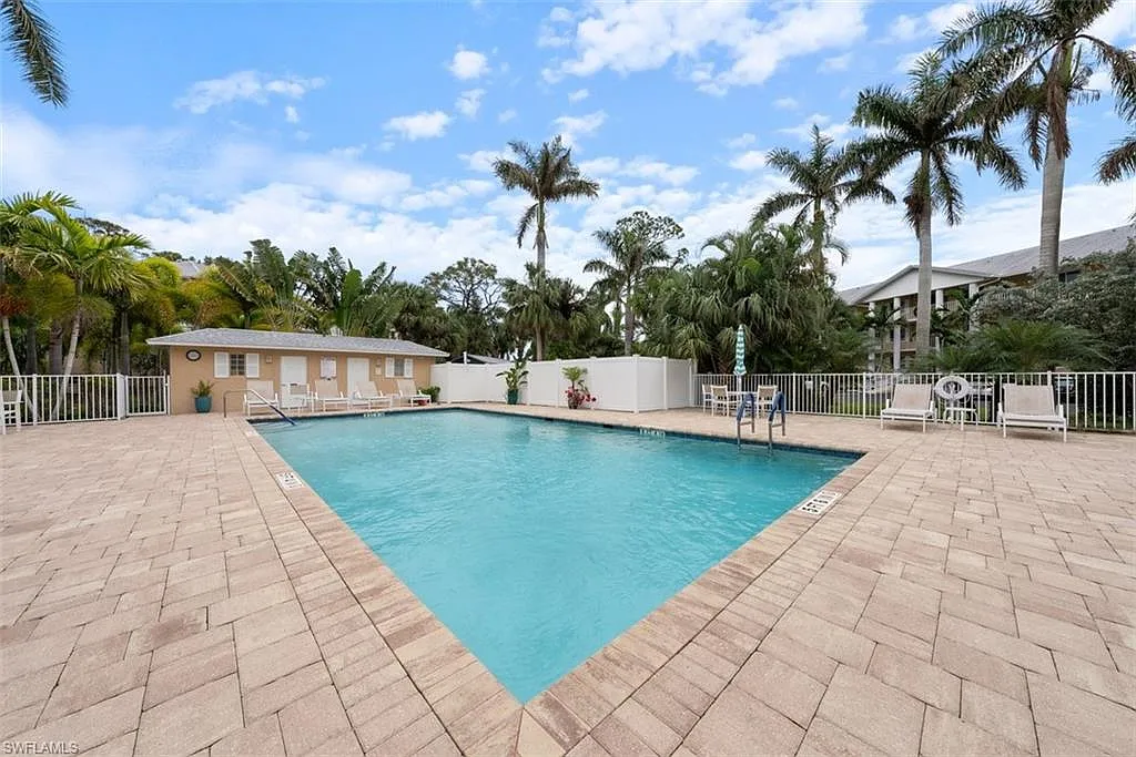 2 bed, 2.0 bath, 1200 sqft, $3,000 — Photo 3