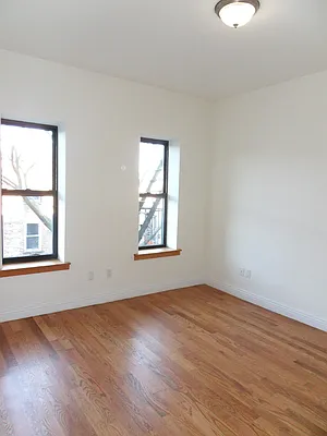 Rented by R New York | media 2