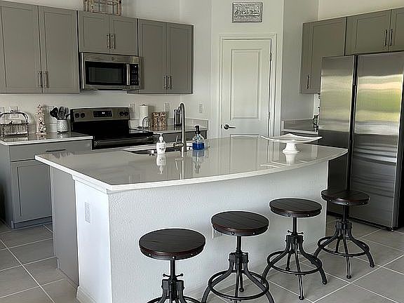4th image of 8560 Lunar Skye St