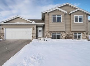 4508 Newport Ln, West Fargo, ND 58078