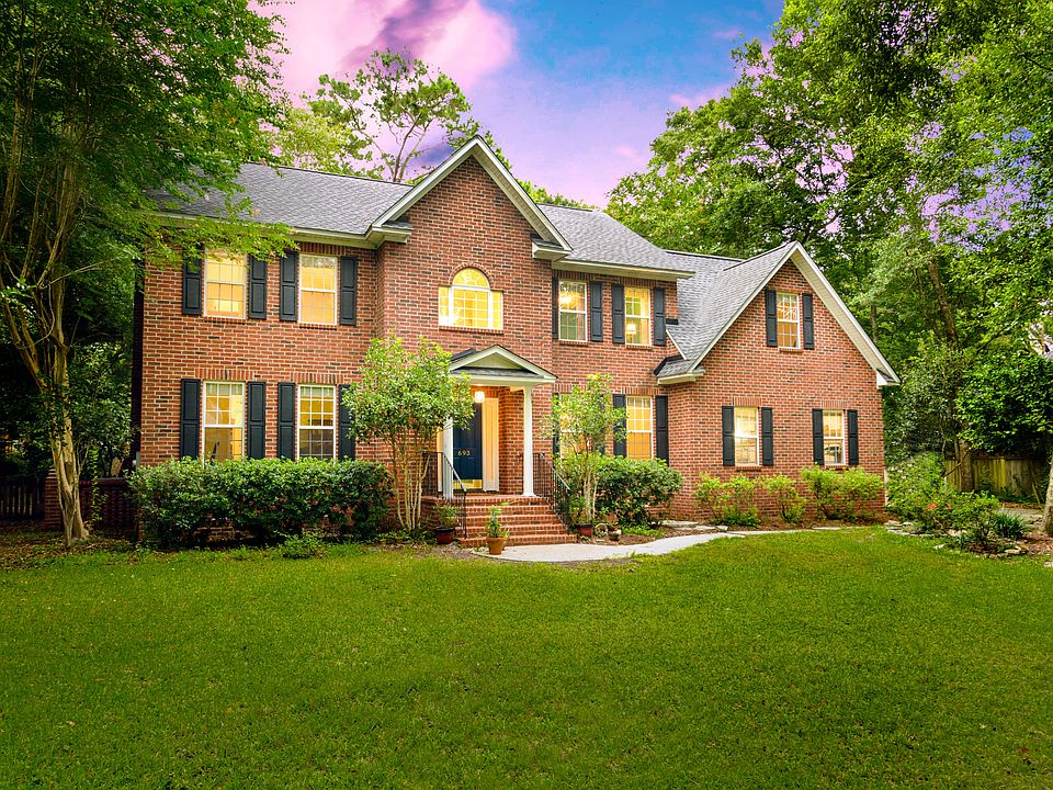 2nd image of 693 Cain Dr