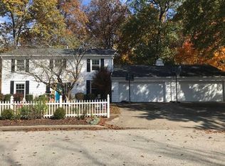 1106 W Park Forest Dr, Robinson, IL 62454