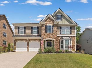 5415 Fieldfreen Dr, Cumming, GA 30028