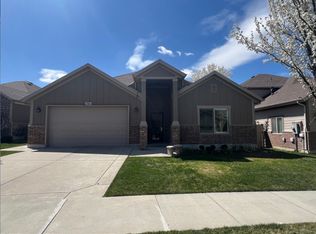 761 W Oak Green Dr, Sandy, UT 84070