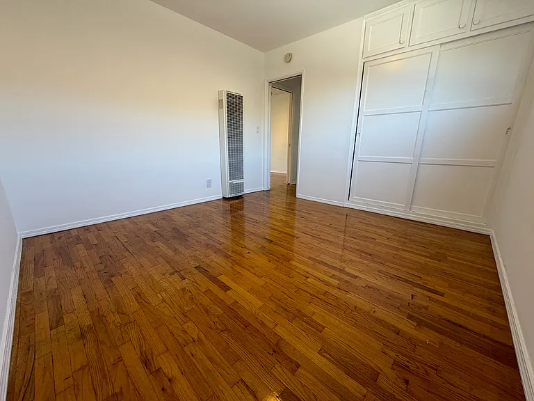 2420 Ocean Park Blvd #F — Photo 15