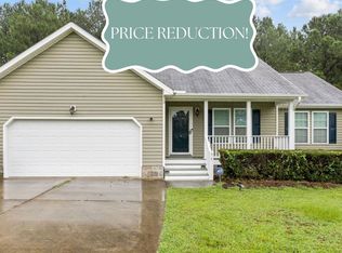 95 Oxfordshire Dr, Fuquay Varina, NC 27526