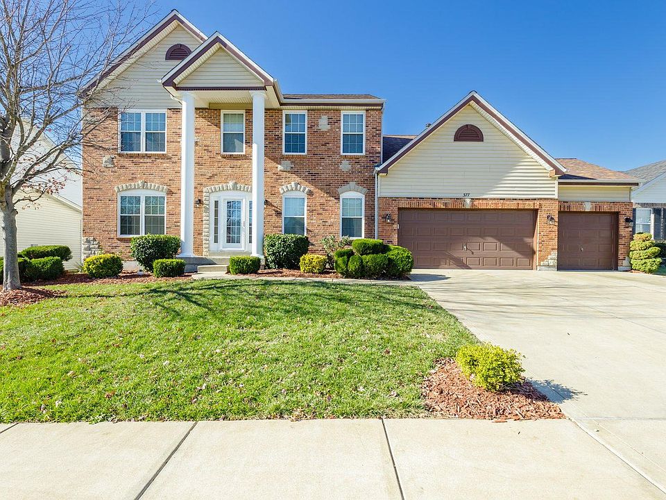 1st image of 377 Bears Den Dr