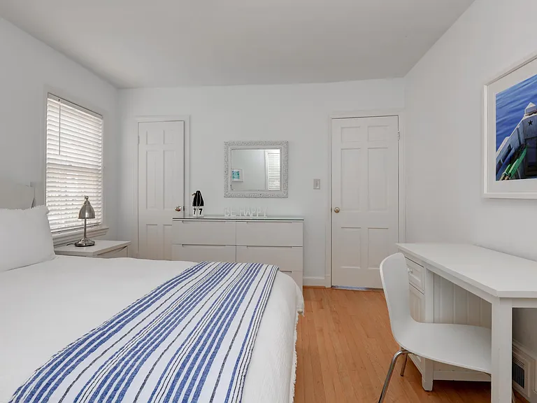1723 Oakcrest Dr — Photo 14