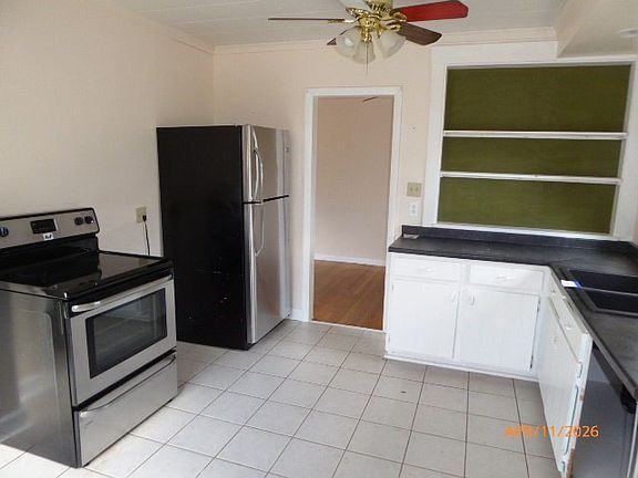 5th image of 22 Bluemer Rd