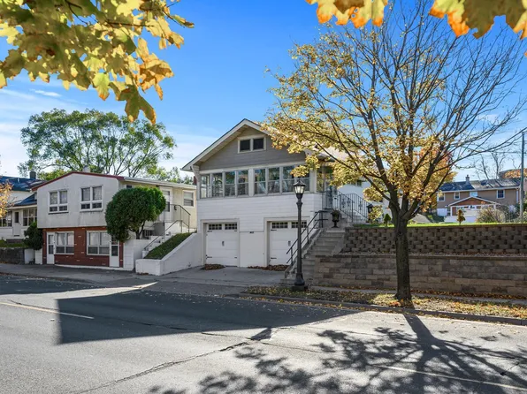 1364 7th St E, Saint Paul, MN 55106