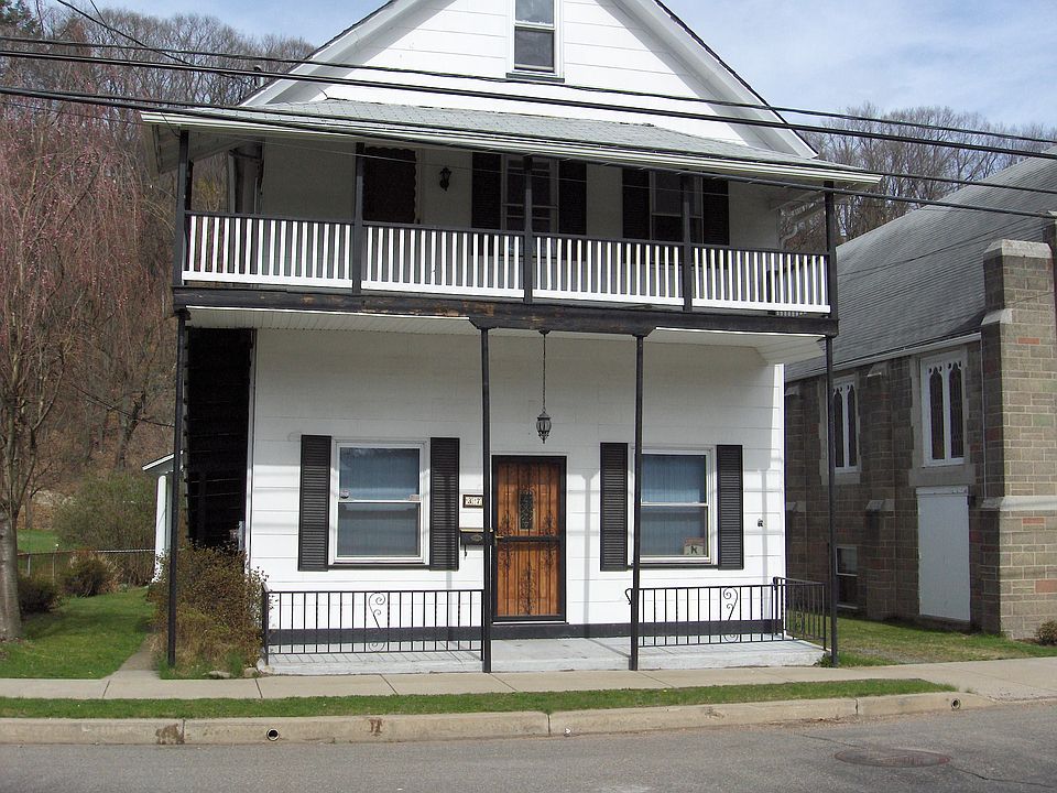 37 E Poplar St