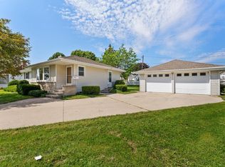 2200 Waldo Blvd, Manitowoc, WI 54220